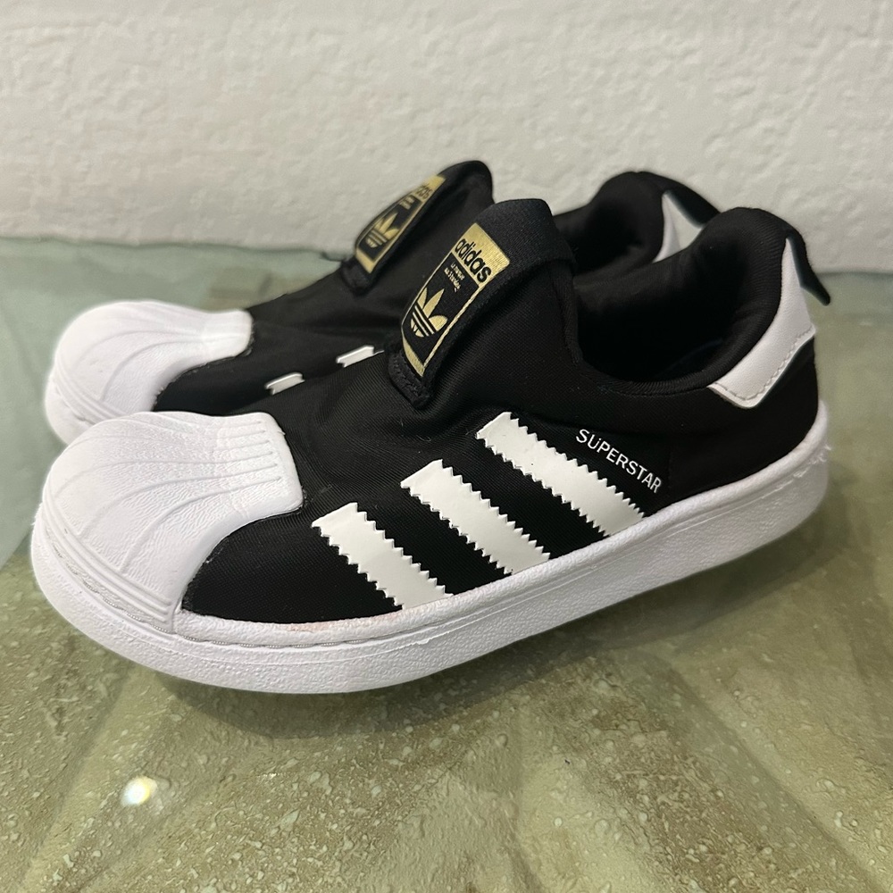 Kids Boy Shoes Adidas Sneaker Size 12 cordless Shoes